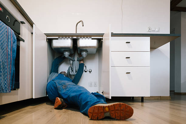 Professional Leak Detection technician working in Cicero, NY